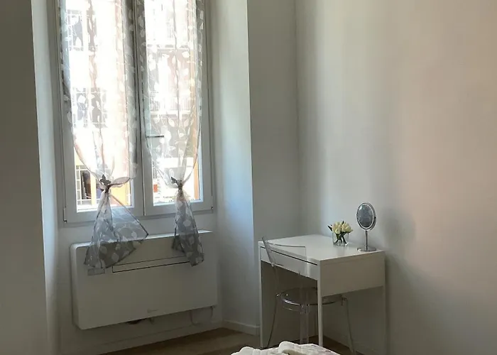 Porta Torre Apartamento Como